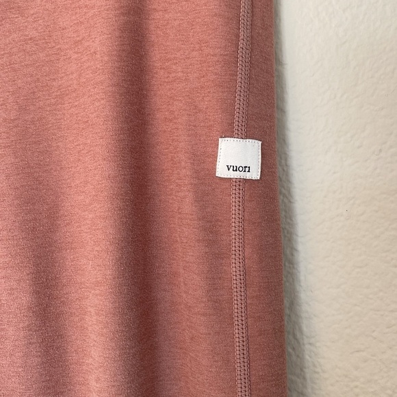 Vuori vibe elevation leggings blush colored women’s Sz ? - Picture 2 of 4